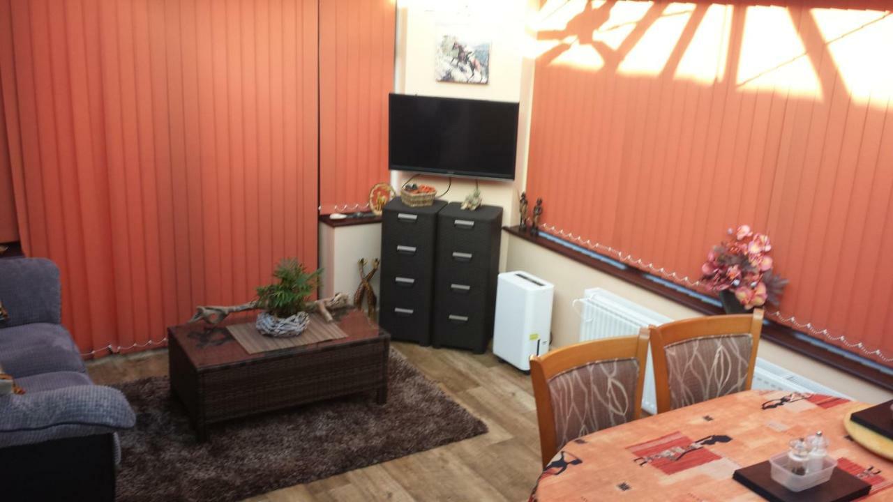Fernlea Homestay Aberystwyth Exterior foto